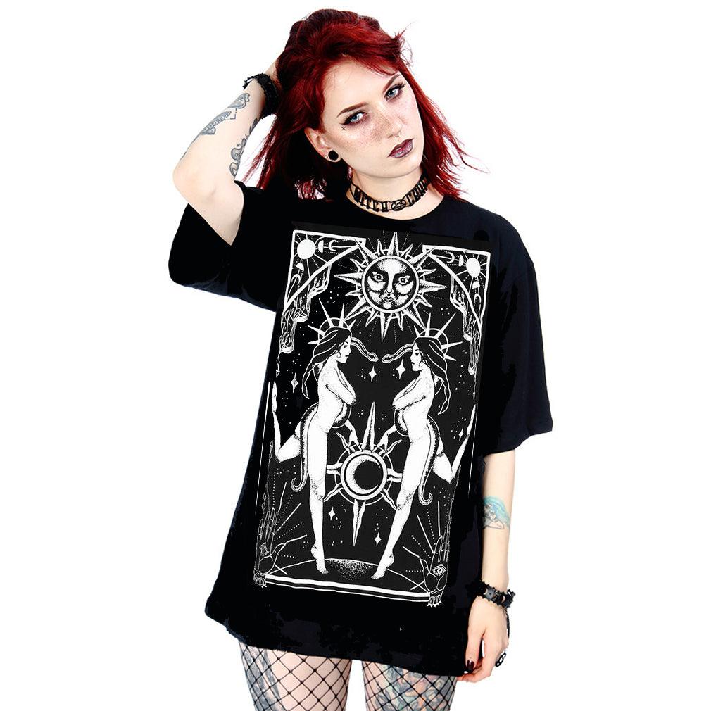 Restyle - COVEN - Oversized T-Shirt - Wild Star Hearts 