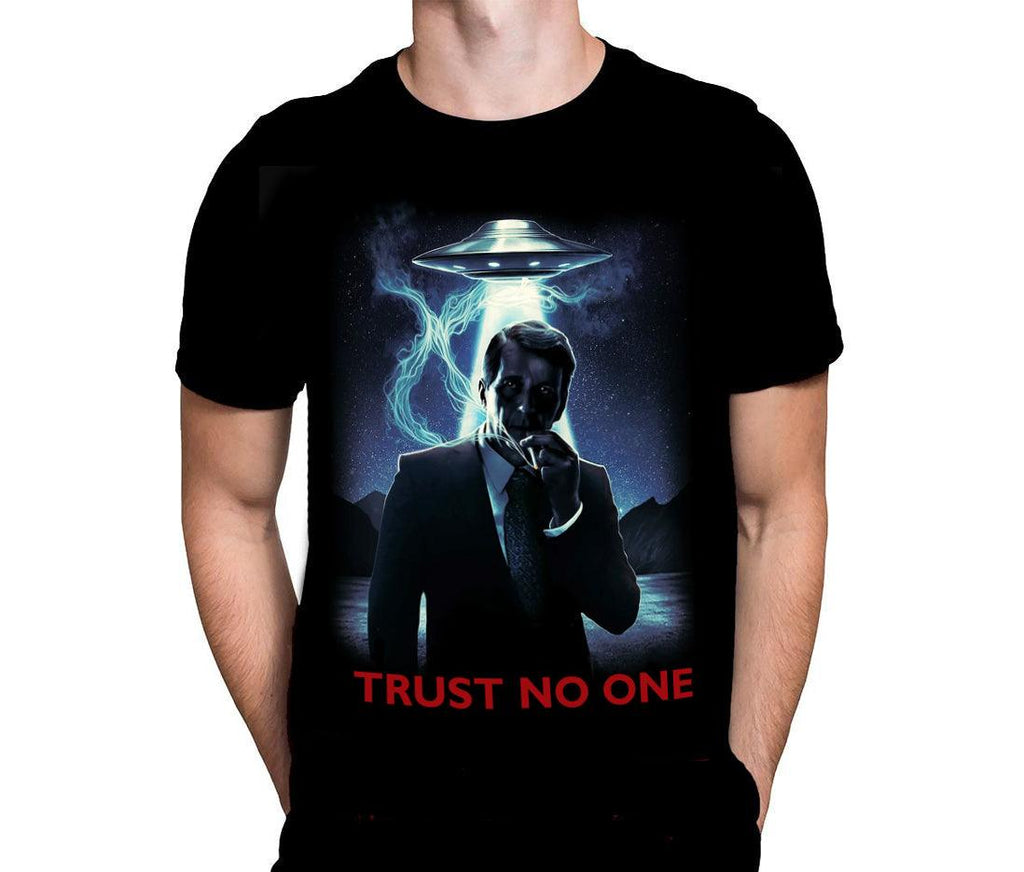 Trust No One - Classic Sci-Fi Movie T-Shirt - Wild Star Hearts 
